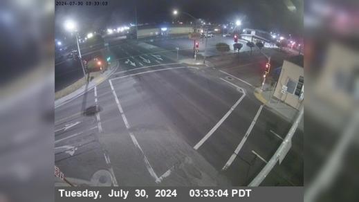 Traffic Cam Crescent City: DN-101: 5th & M - Looking South