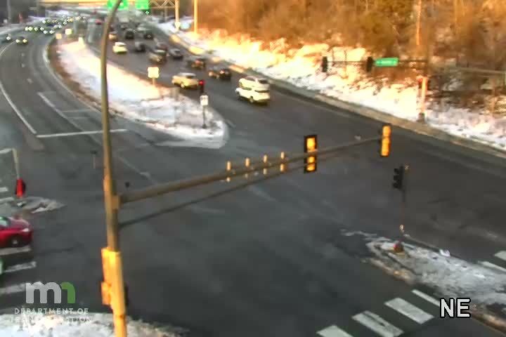 Traffic Cam St. Paul: T.H.61 SB @ Warner Rd