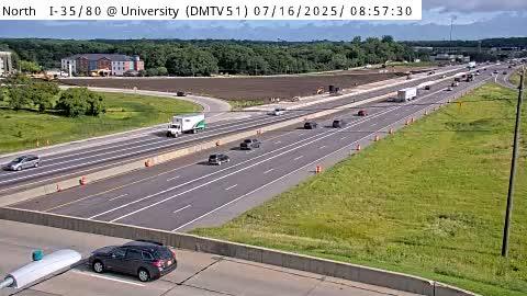 Traffic Cam West Des Moines: DM - I-35/80 @ University (51)