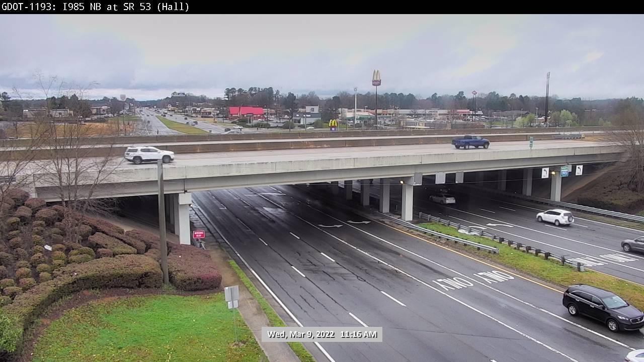 Traffic Cam Oakwood: HALL-CAM-