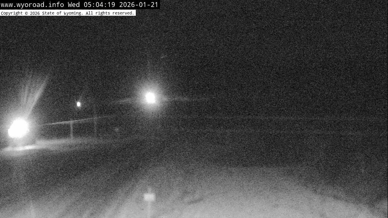Traffic Cam Johnson › North: WYO 24 - WYO 110 Junction - Devils Tower - NORTH
