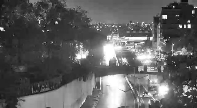Traffic Cam Park Slope › West: Prospect Expressway at 6 Ave
