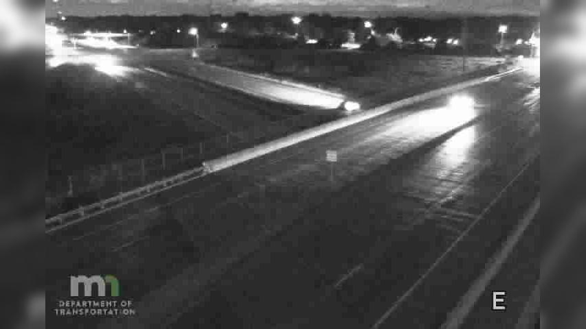 Traffic Cam Eagan: I-35E: I-35E SB @ Cliff Rd