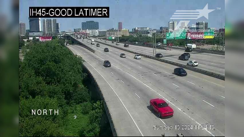 Traffic Cam South Dallas-Fair Park PID › North: I-45 @ Good Latimer