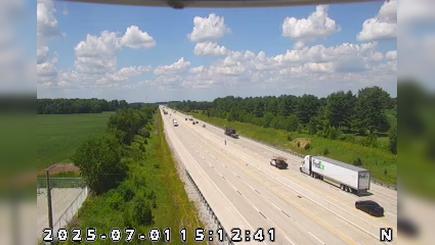 Traffic Cam Pike: I-65: 1-065-144-4-1 S OF SR