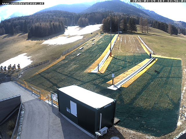 Traffic Cam Gemeinde Puchberg am Schneeberg: Schneeberg Losenheim