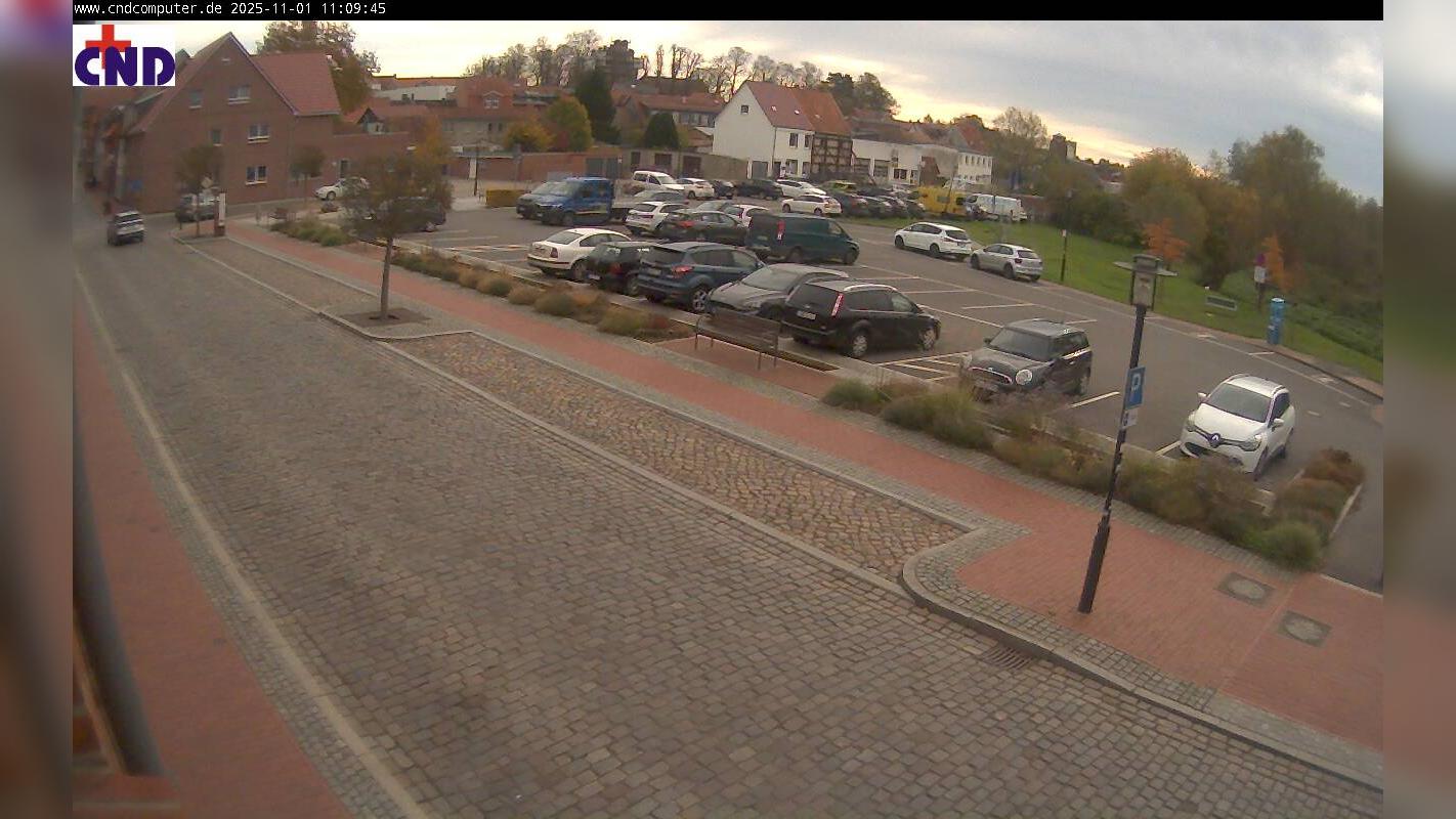 Traffic Cam Gadebusch: Parkplatz Lübsche Str., im Hintergrund das Schloß