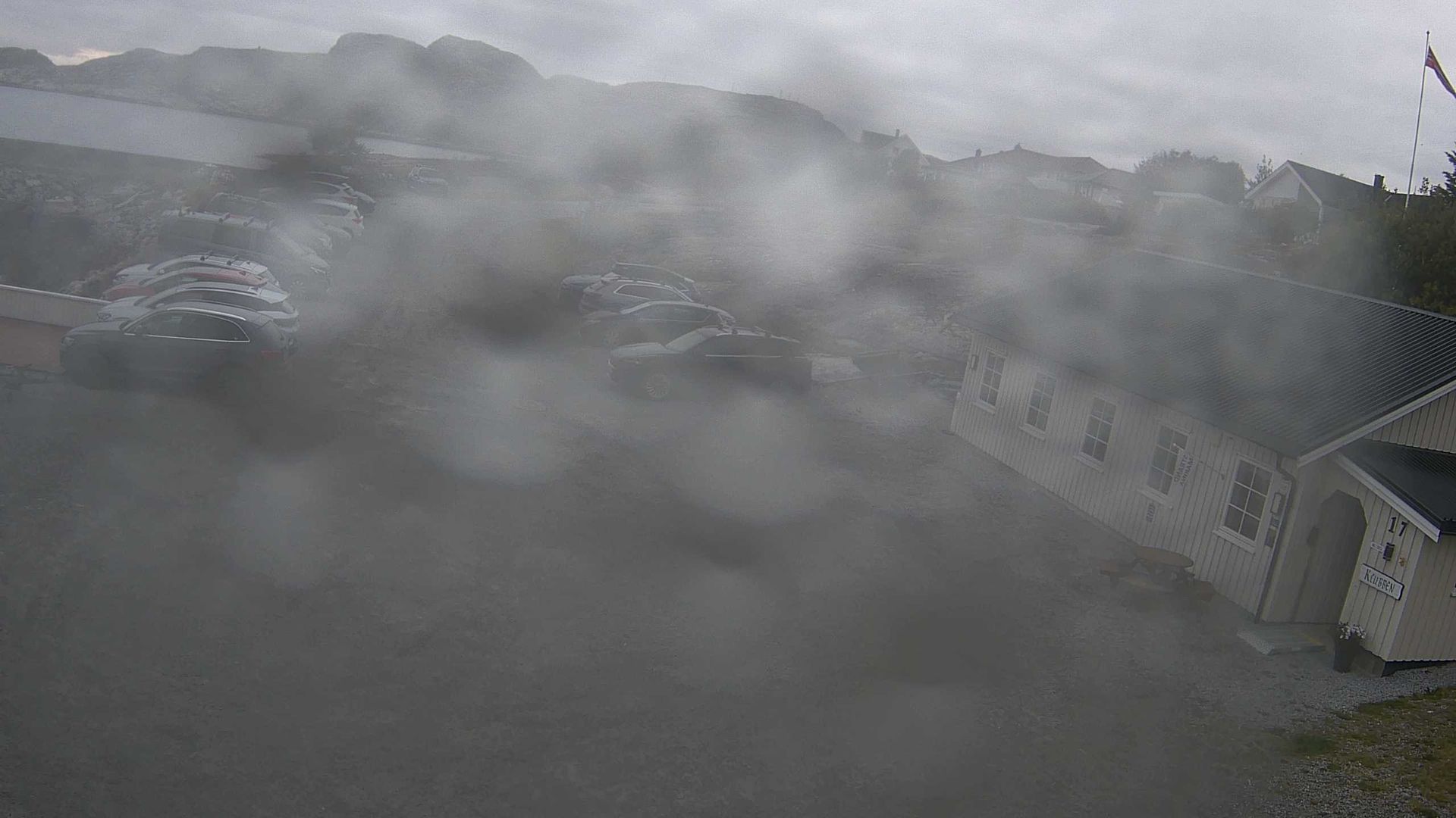 Traffic Cam Osen › South-West: Strand Marina og båtforening