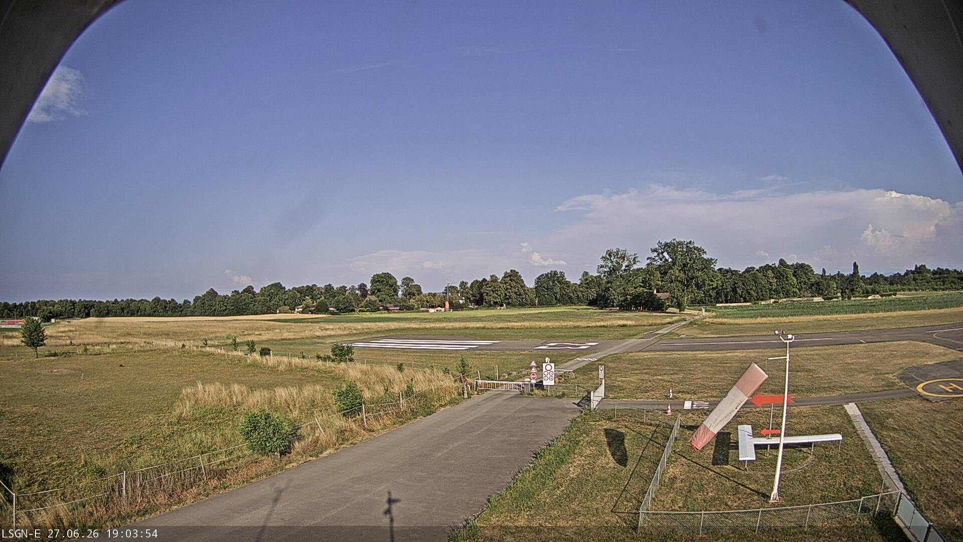 Neuenburg › Südosten: Aérodrome Neuchâtel