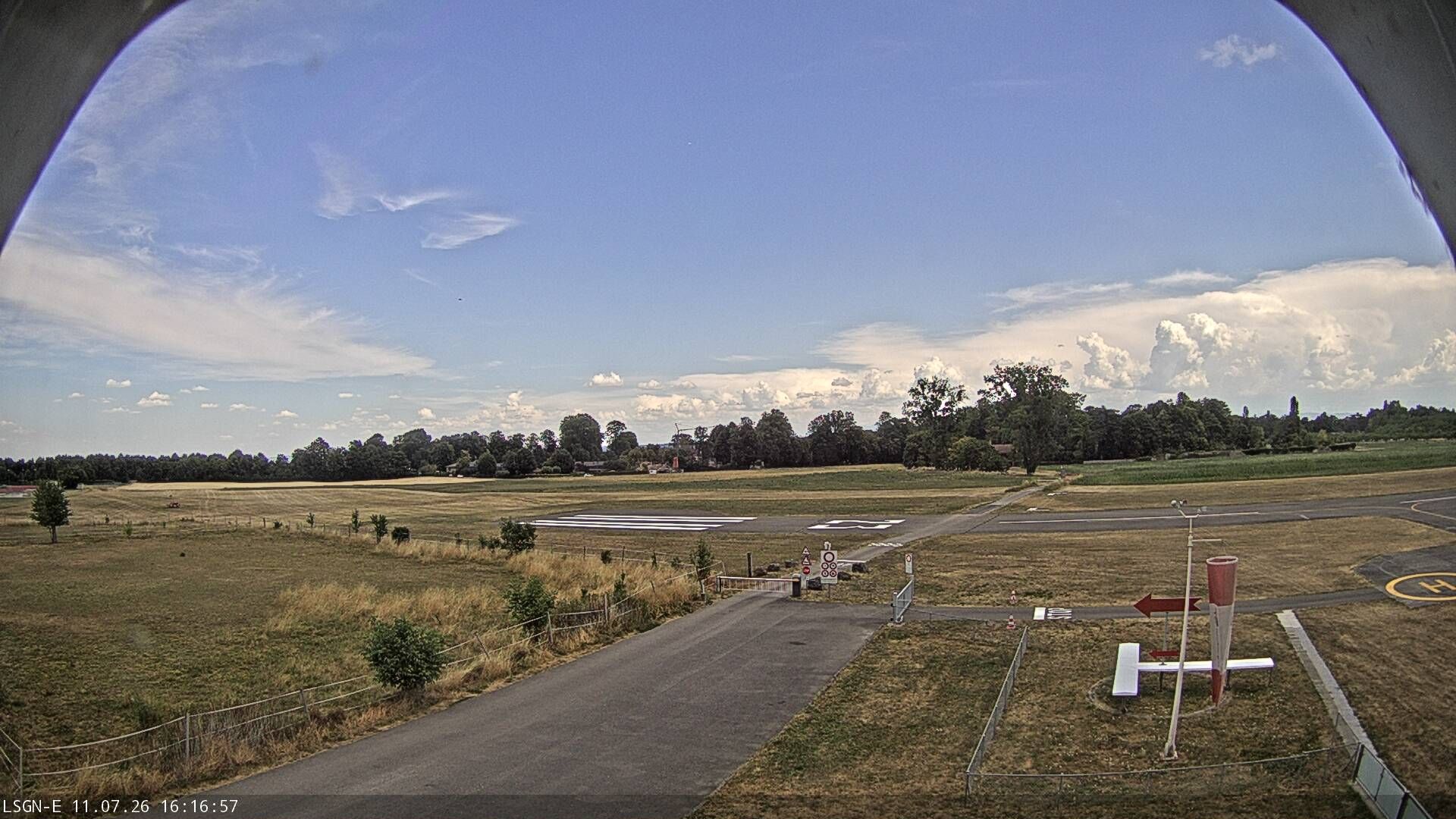 Neuenburg › Südosten: Aérodrome Neuchâtel