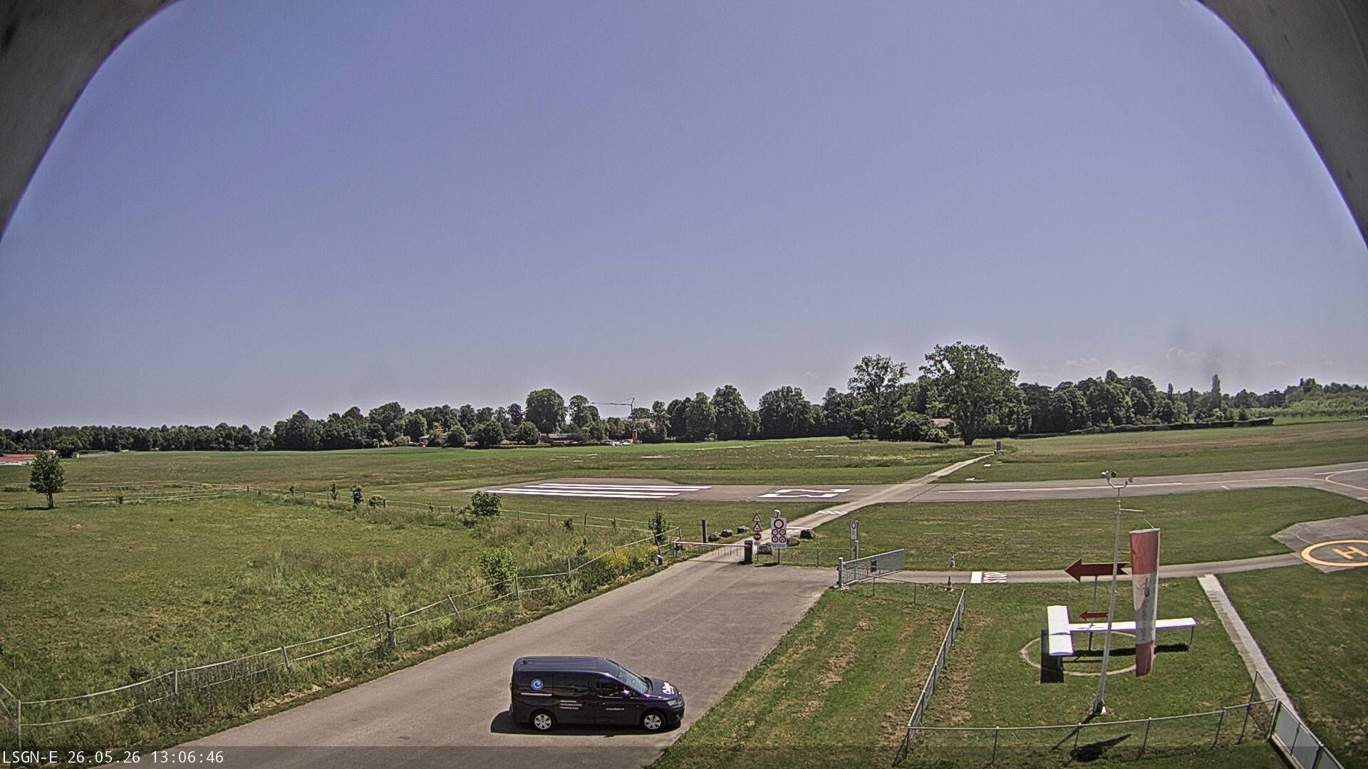 Neuenburg › Südosten: Aérodrome Neuchâtel