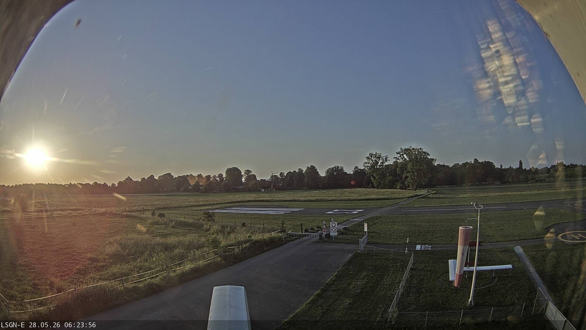 Neuenburg › Südosten: Aérodrome Neuchâtel