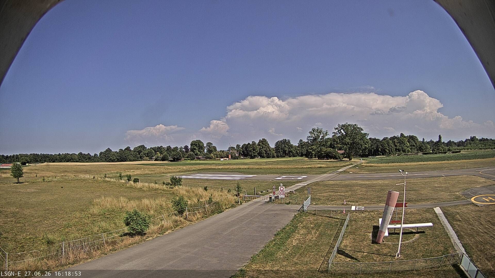Neuenburg › Südosten: Aérodrome Neuchâtel