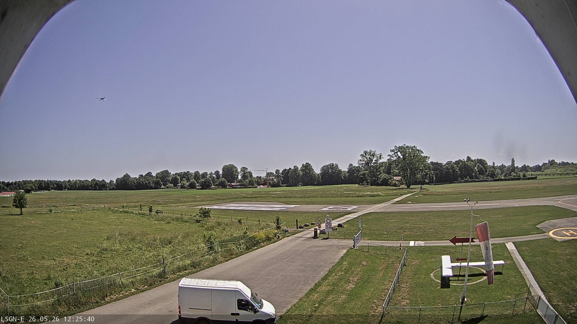 Neuenburg › Südosten: Aérodrome Neuchâtel