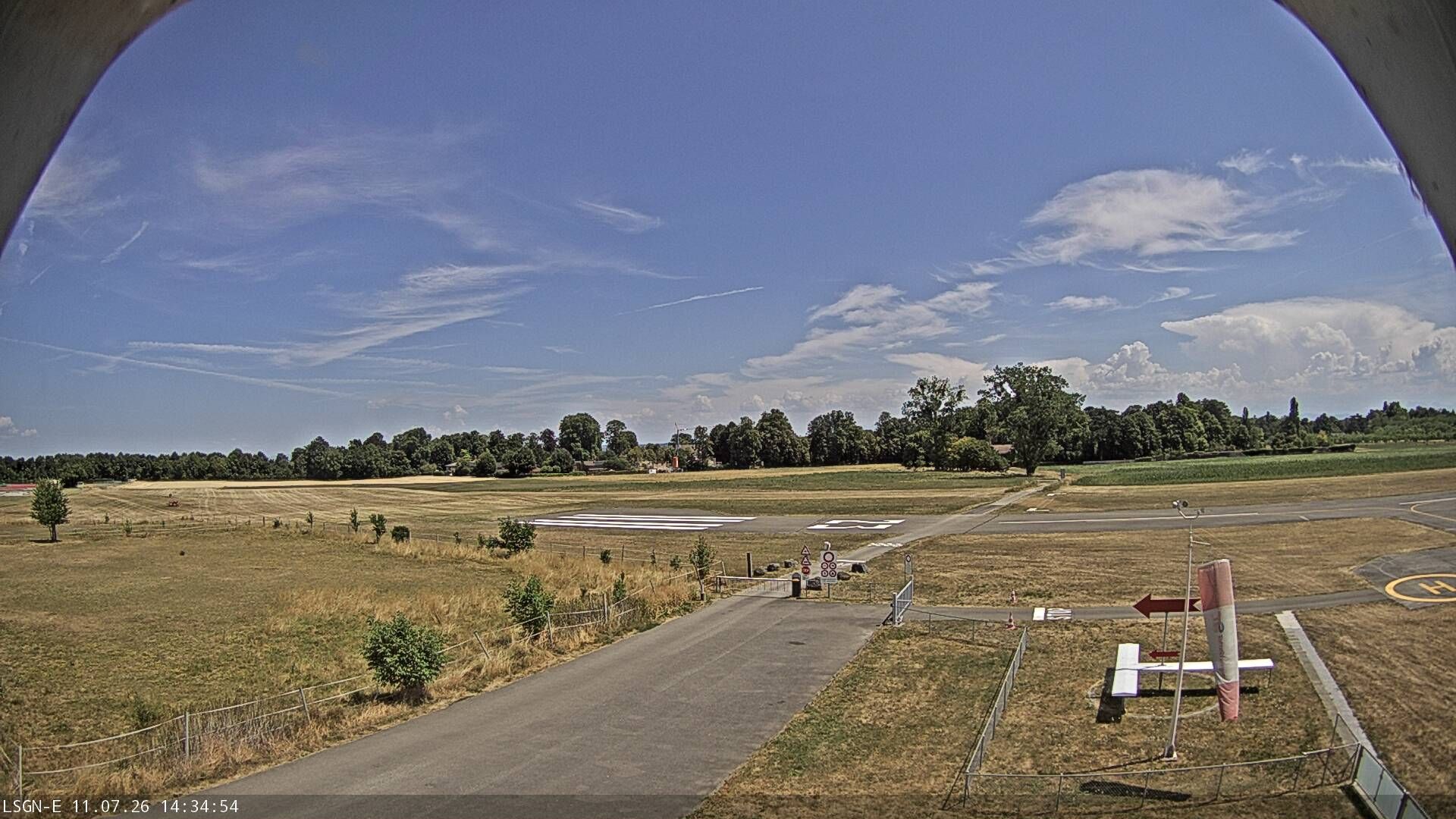 Neuenburg › Südosten: Aérodrome Neuchâtel