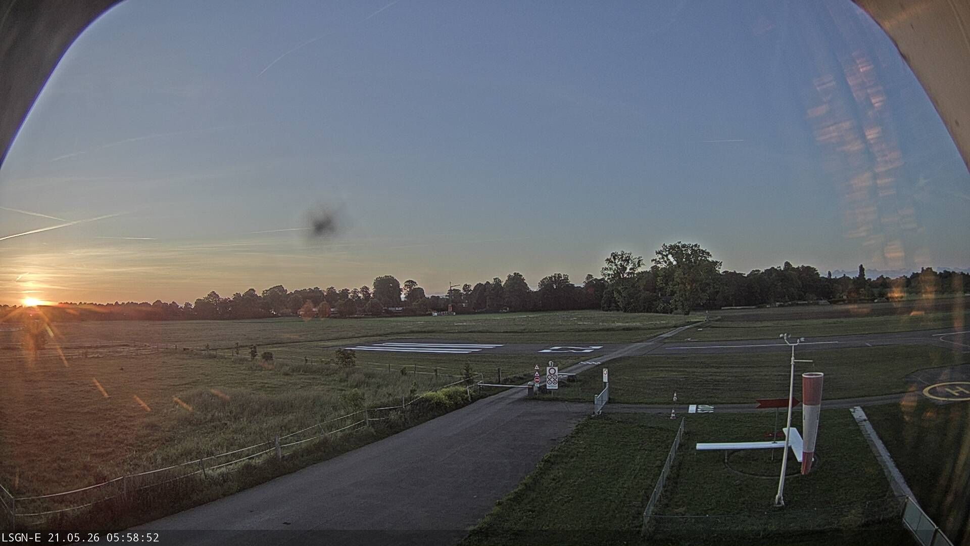 Neuenburg › Südosten: Aérodrome Neuchâtel