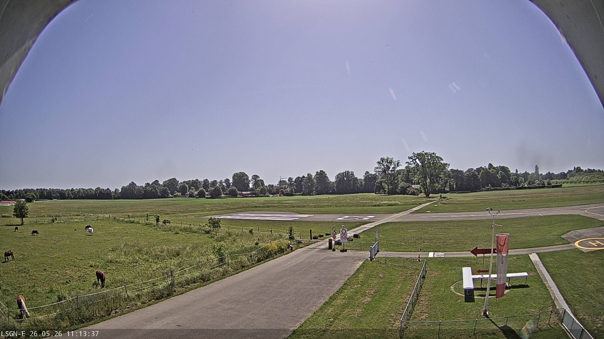 Neuenburg › Südosten: Aérodrome Neuchâtel