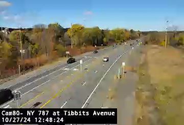 Traffic Cam Green Island › North: NY 787 NB at Tibbits Avenue
