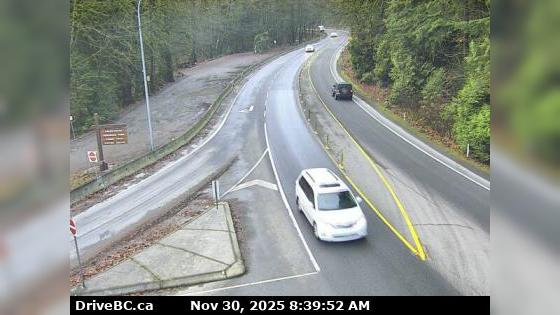 Traffic Cam Langford › South: Hwy 1, in Goldstream Park at Finlayson Arm Rd, looking south