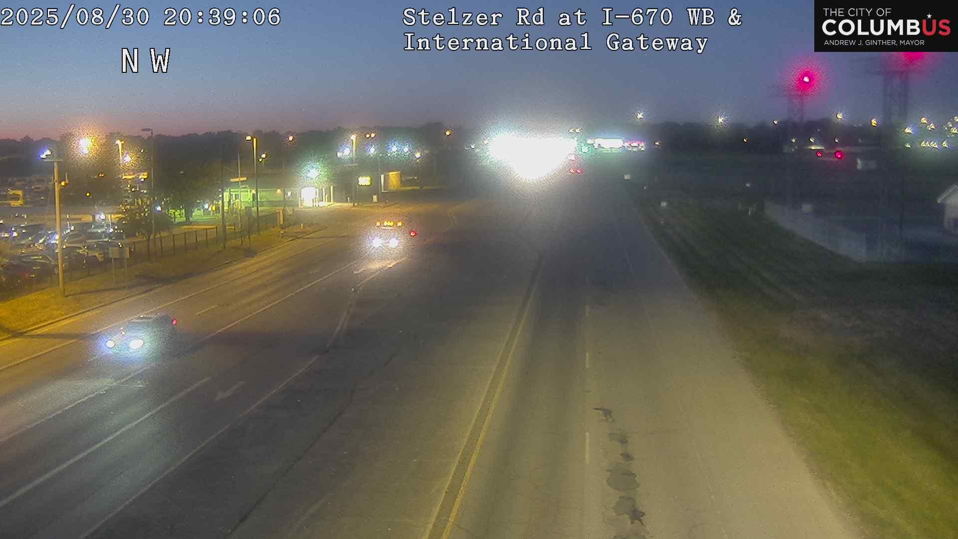 Traffic Cam Columbus: City of - Stelzer Rd at International Gateway WB