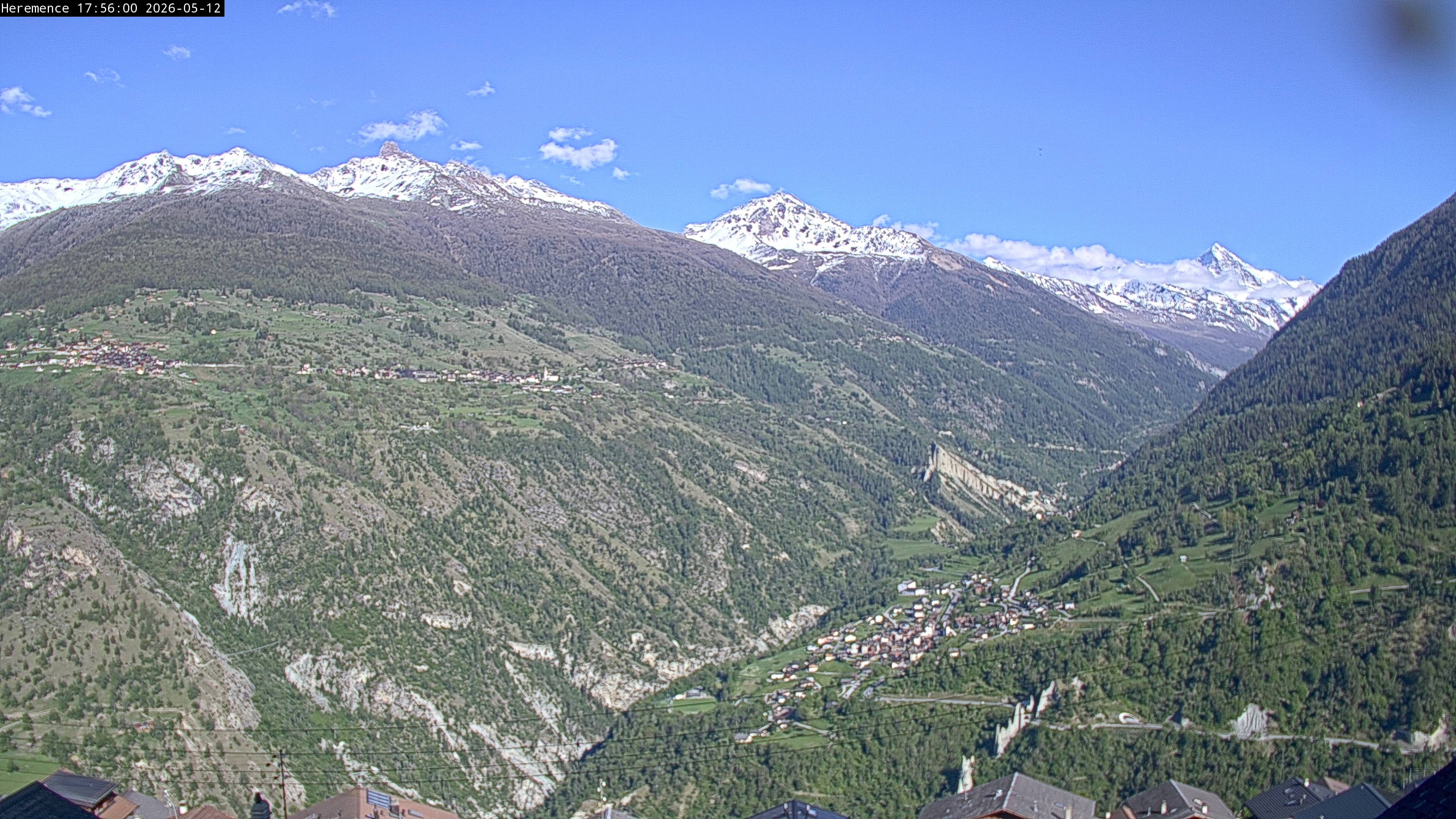 Hérémence: Euseigne, Pyramides d'Euseigne - Euseigne, Village - Saint-Martin - Val d’Hérens - Dent Blanche