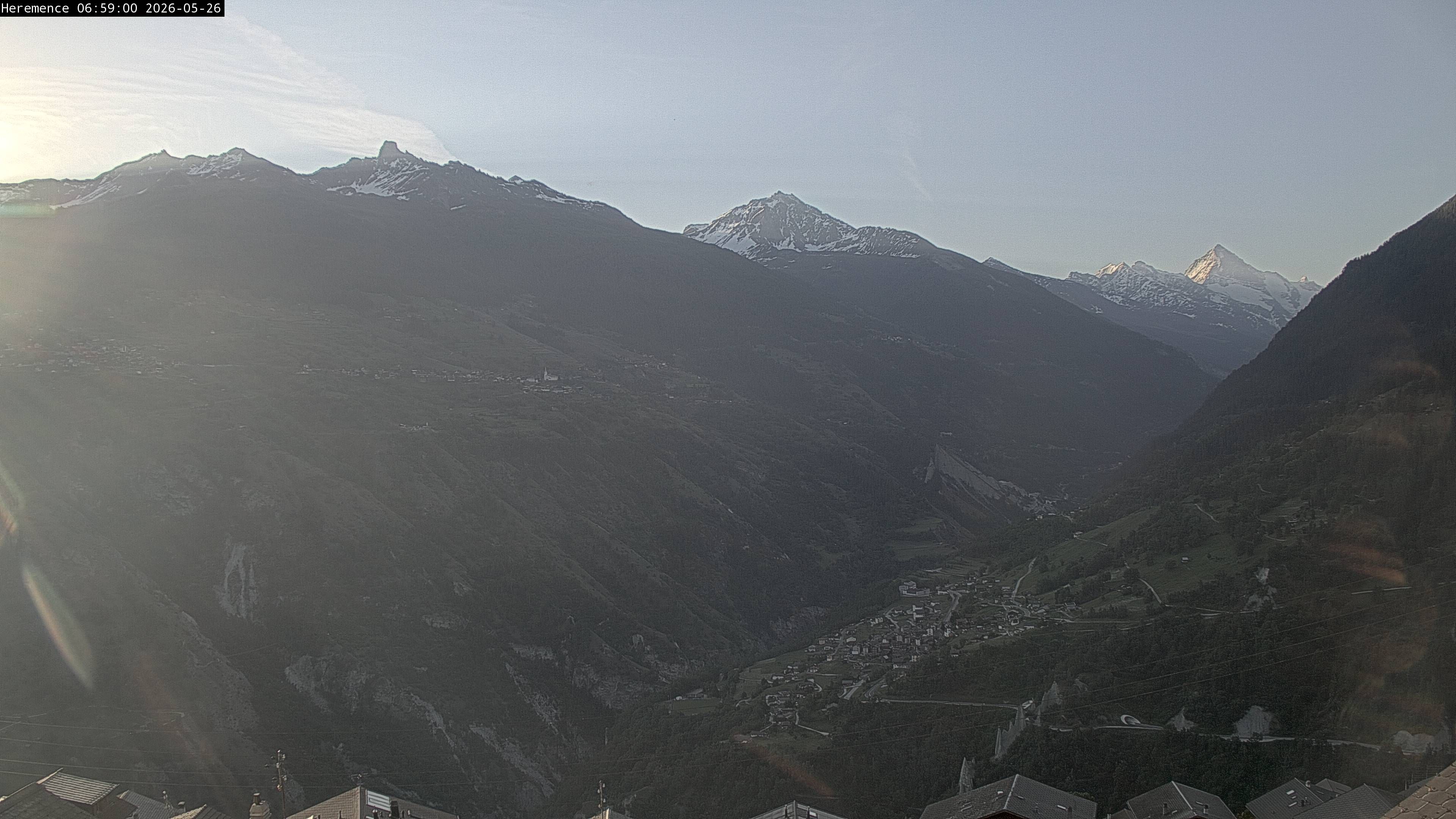 Hérémence: Euseigne, Pyramides d'Euseigne - Euseigne, Village - Saint-Martin - Val d’Hérens - Dent Blanche