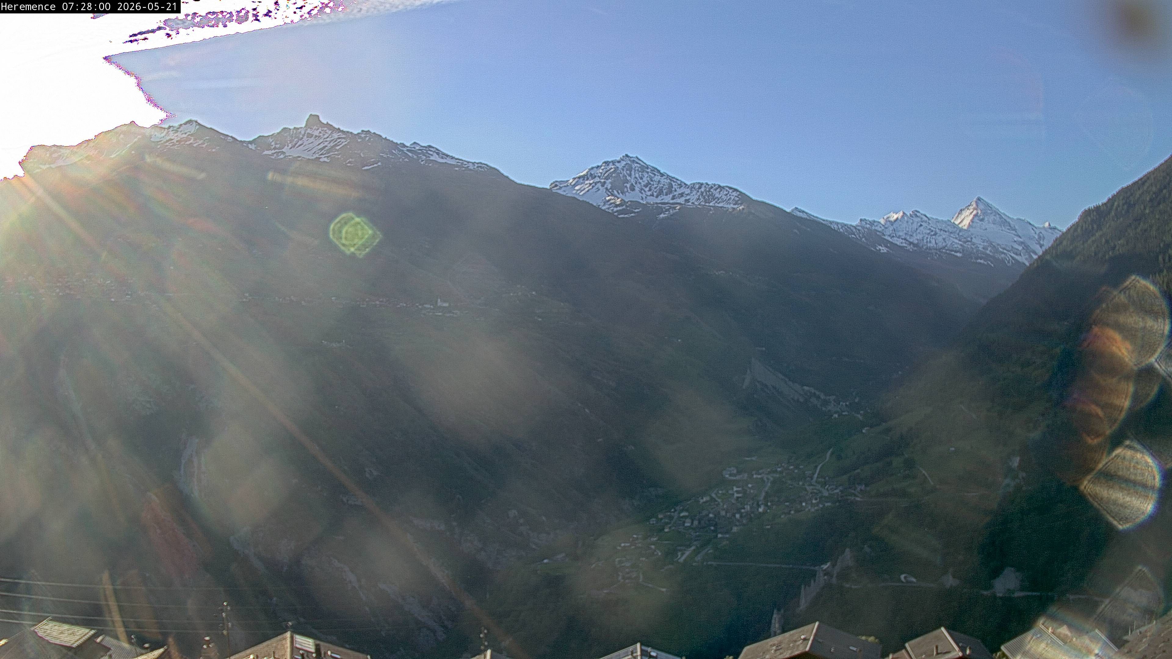 Hérémence: Euseigne, Pyramides d'Euseigne - Euseigne, Village - Saint-Martin - Val d’Hérens - Dent Blanche
