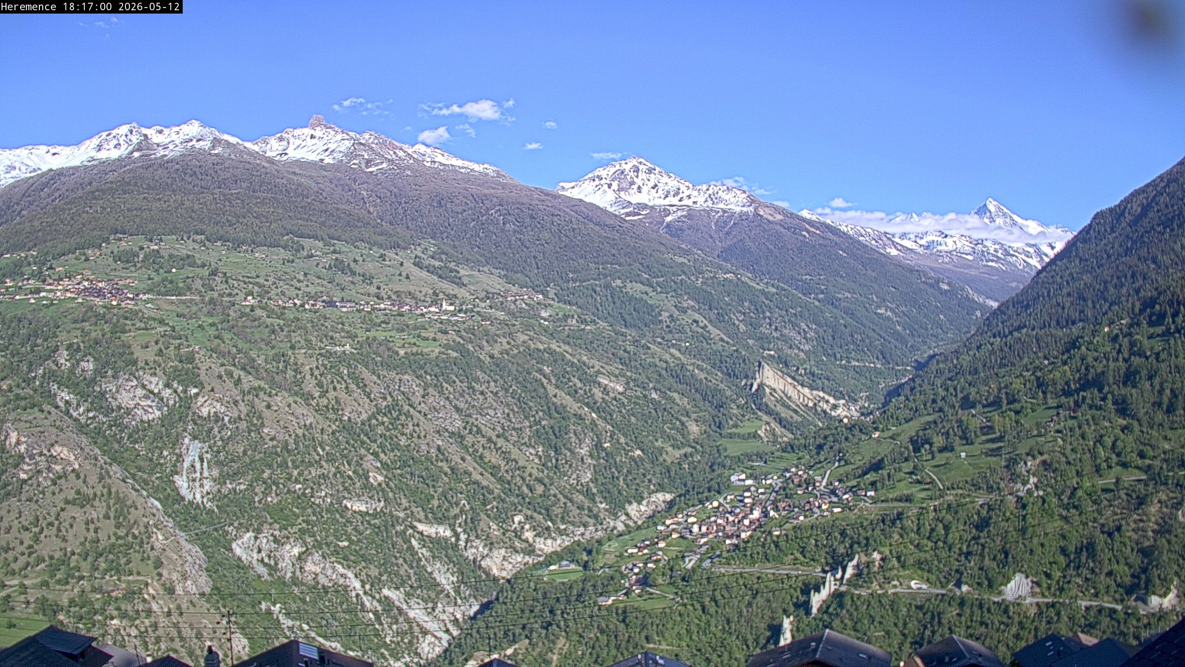 Hérémence: Euseigne, Pyramides d'Euseigne - Euseigne, Village - Saint-Martin - Val d’Hérens - Dent Blanche