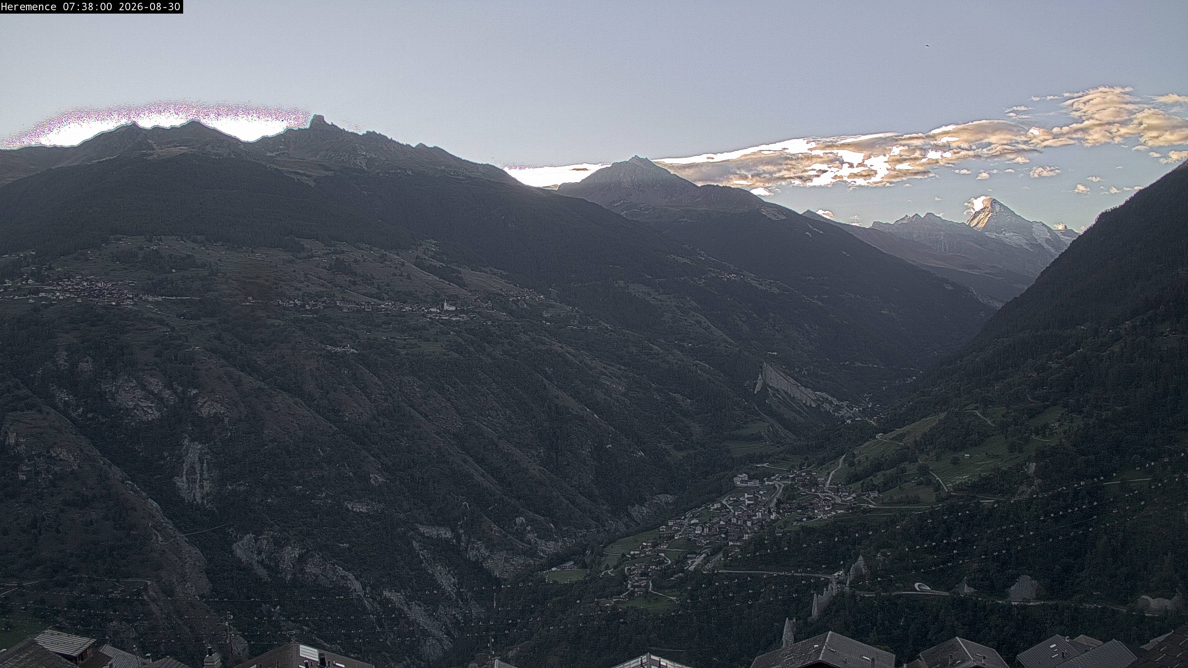 Hérémence: Euseigne, Pyramides d'Euseigne - Euseigne, Village - Saint-Martin - Val d’Hérens - Dent Blanche