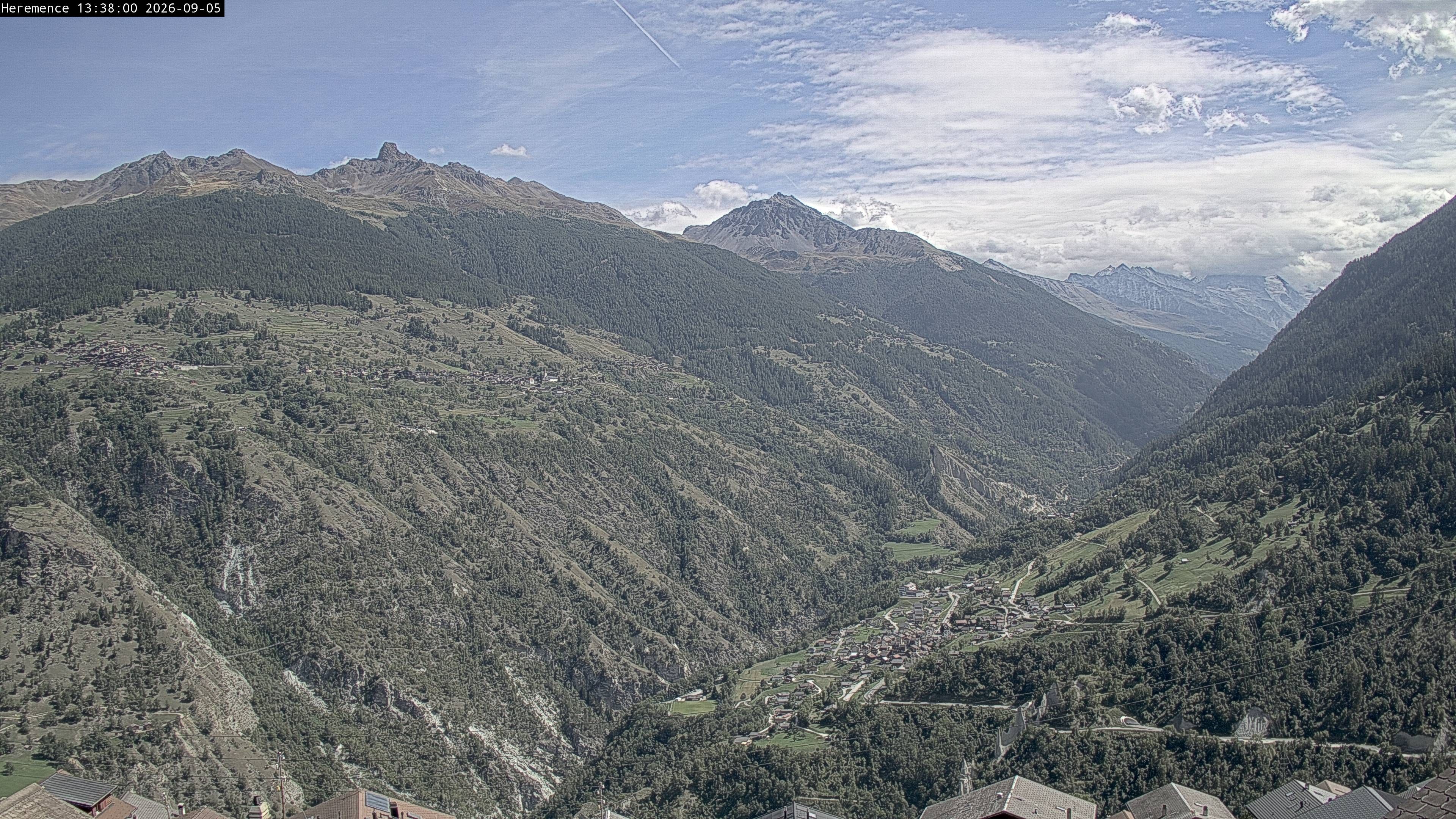 Hérémence: Euseigne, Pyramides d'Euseigne - Euseigne, Village - Saint-Martin - Val d’Hérens - Dent Blanche