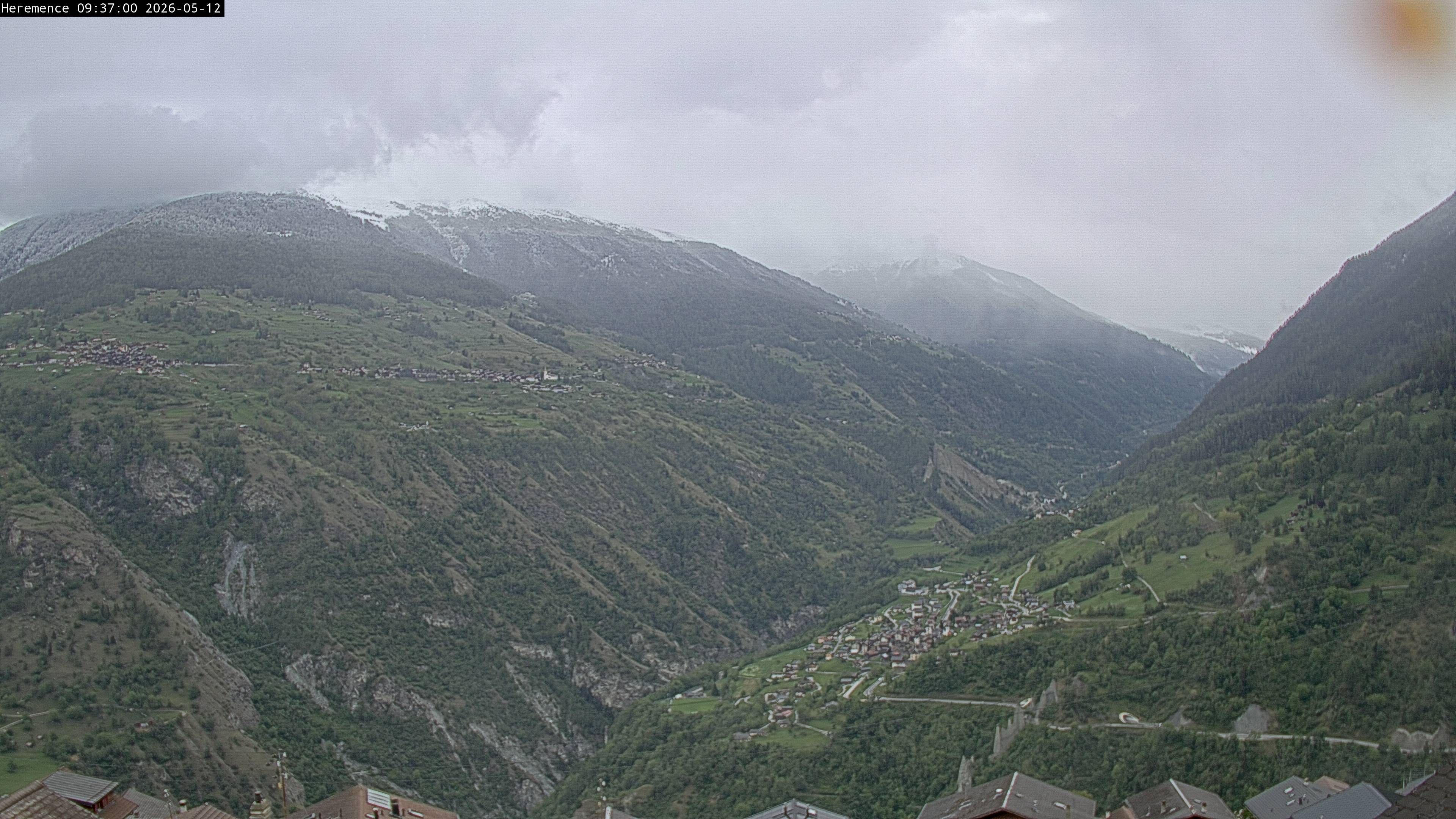 Hérémence: Euseigne, Pyramides d'Euseigne - Euseigne, Village - Saint-Martin - Val d’Hérens - Dent Blanche
