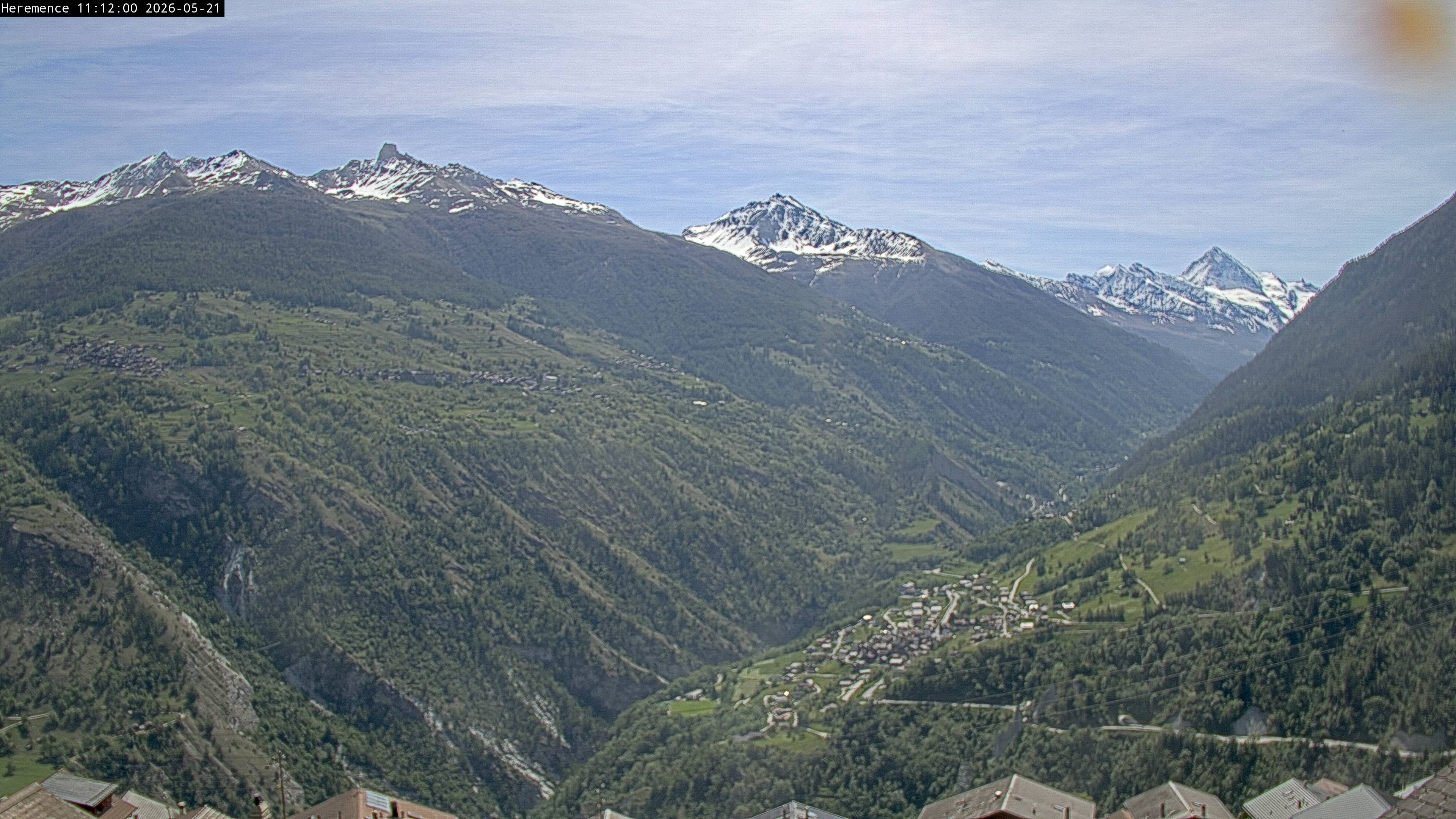 Hérémence: Euseigne, Pyramides d'Euseigne - Euseigne, Village - Saint-Martin - Val d’Hérens - Dent Blanche