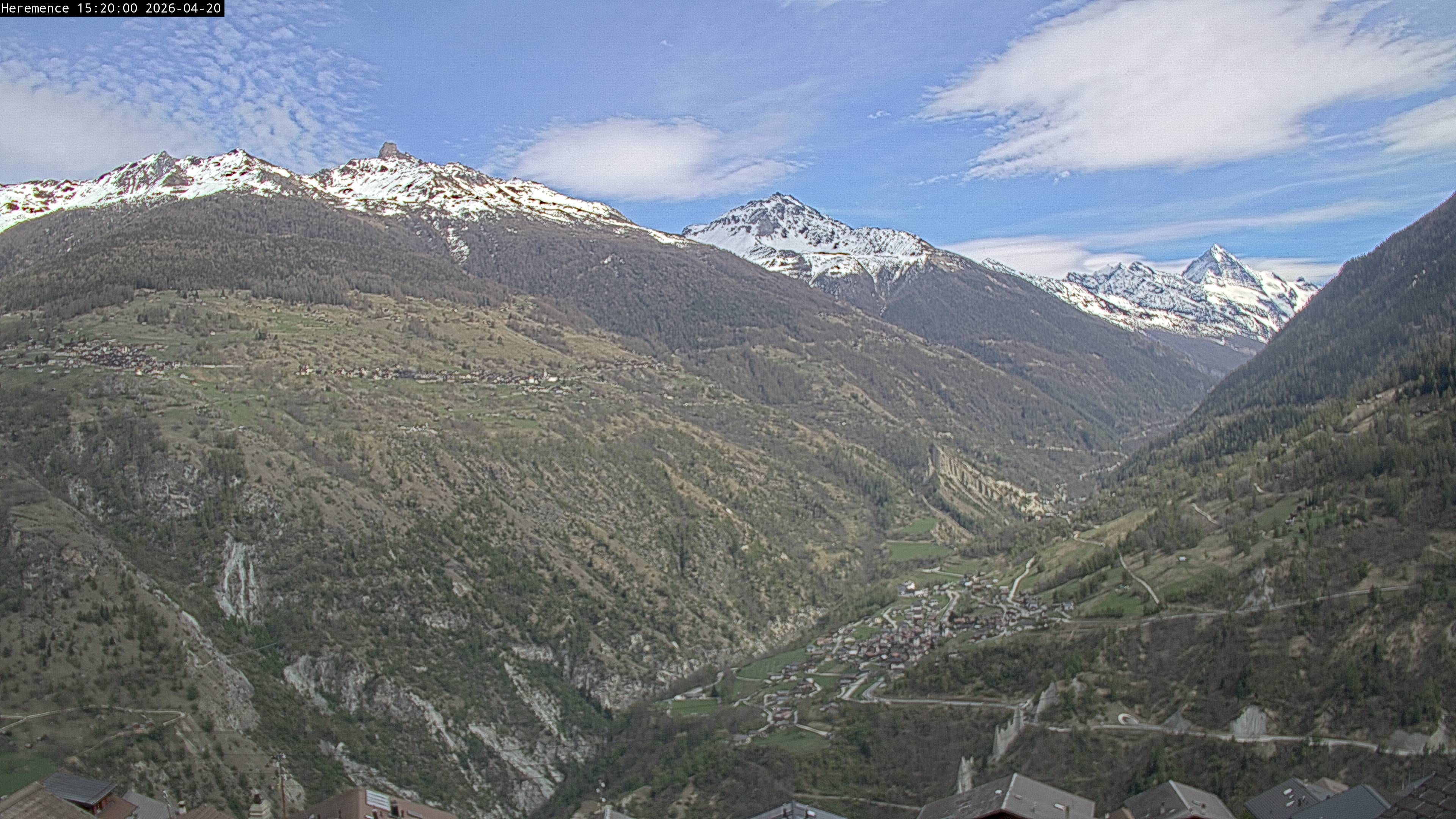 Hérémence: Euseigne, Pyramides d'Euseigne - Euseigne, Village - Saint-Martin - Val d’Hérens - Dent Blanche