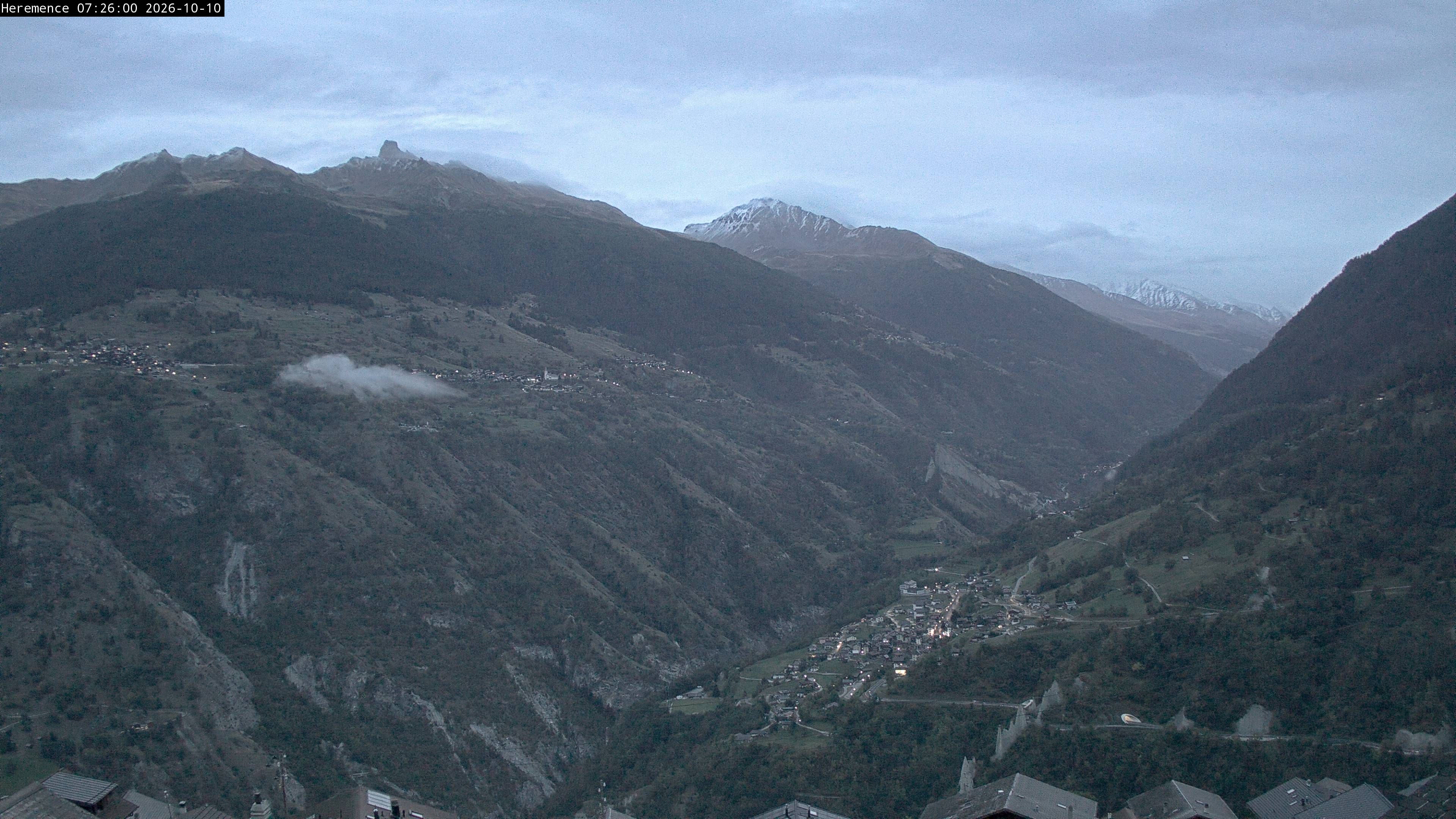 Hérémence: Euseigne, Pyramides d'Euseigne - Euseigne, Village - Saint-Martin - Val d’Hérens - Dent Blanche