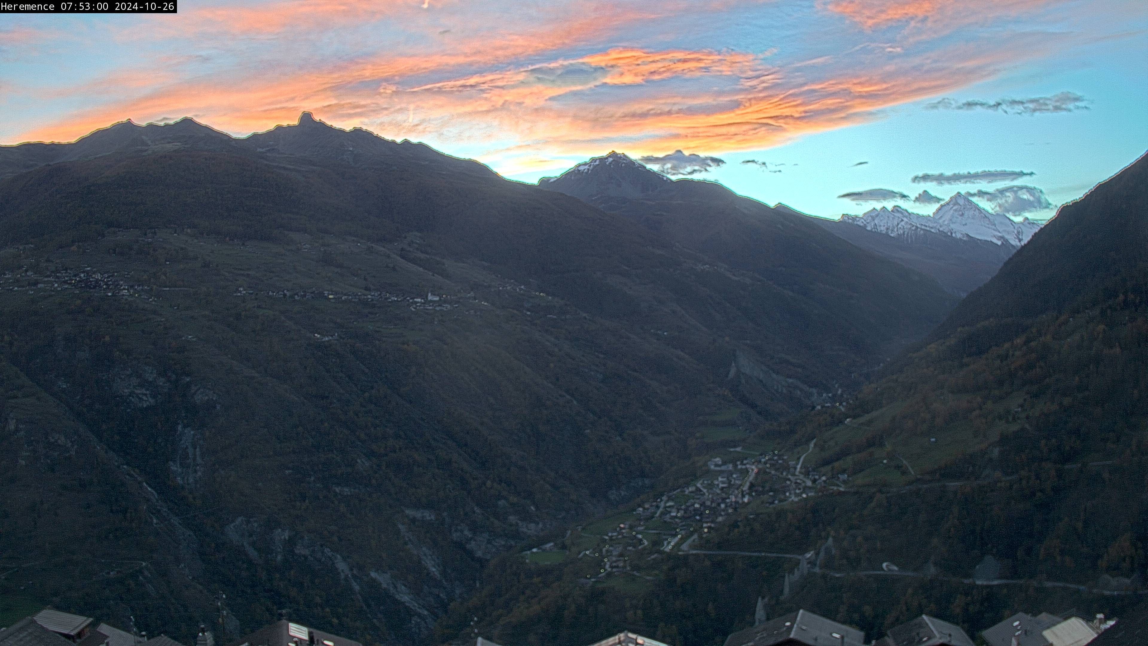 Hérémence: Euseigne, Pyramides d'Euseigne - Euseigne, Village - Saint-Martin - Val d’Hérens - Dent Blanche