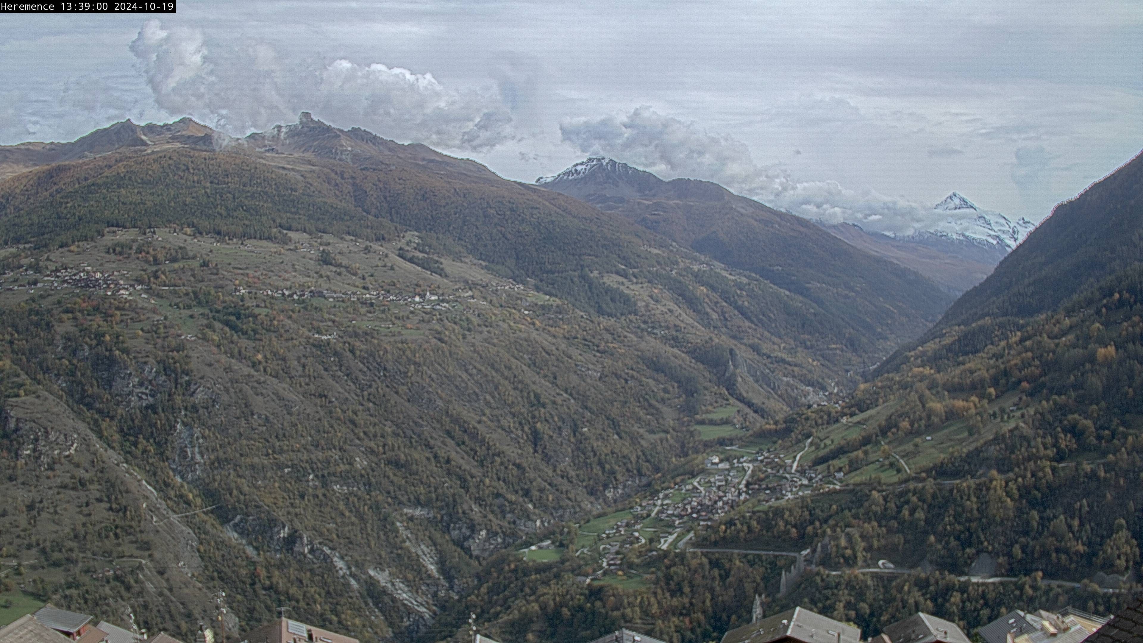 Hérémence: Euseigne, Pyramides d'Euseigne - Euseigne, Village - Saint-Martin - Val d’Hérens - Dent Blanche