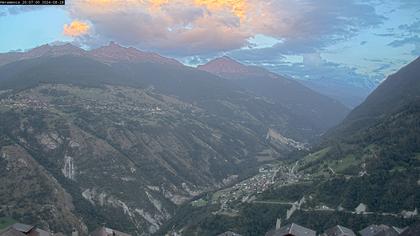 Hérémence: Euseigne, Pyramides d'Euseigne - Euseigne, Village - Saint-Martin - Val d’Hérens - Dent Blanche