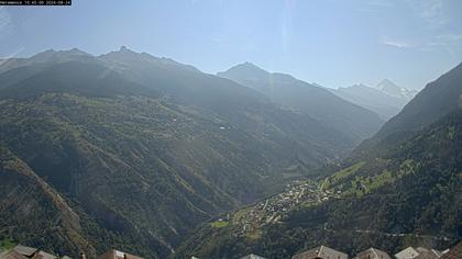 Hérémence: Euseigne, Pyramides d'Euseigne - Euseigne, Village - Saint-Martin - Val d’Hérens - Dent Blanche