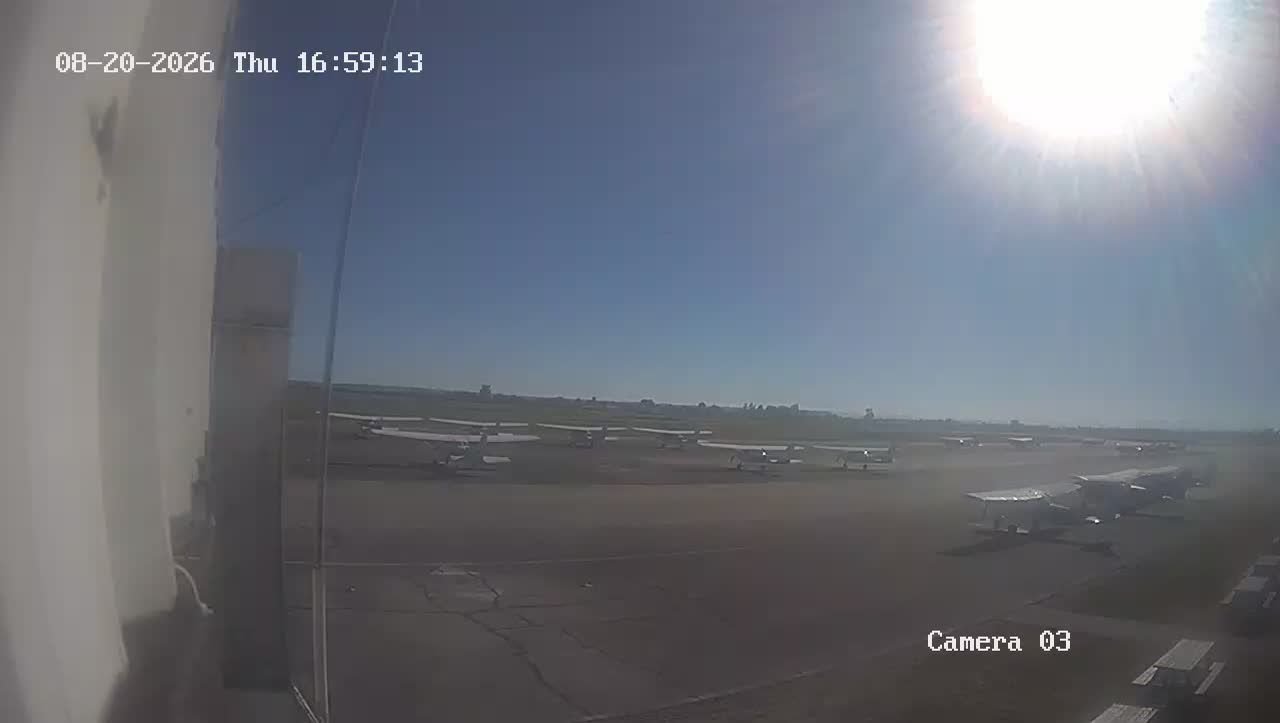 Traffic Cam Delta › South: Boundary Bay Airport