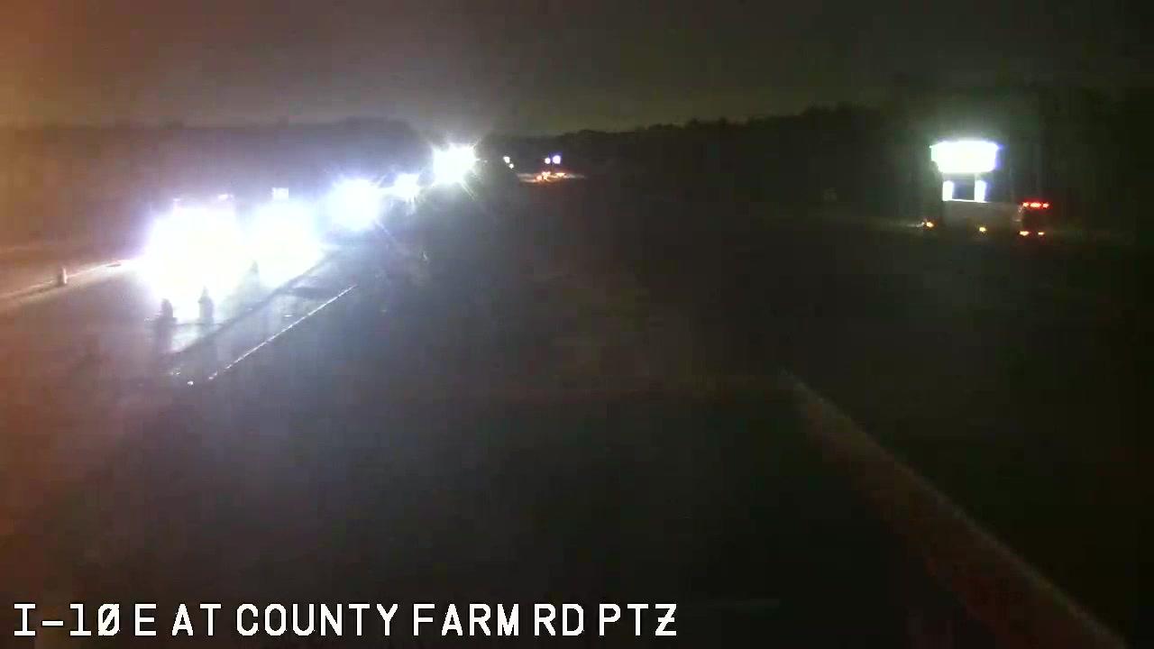 Traffic Cam Jones Mill: I-10 at County Farm Rd - Harrison county