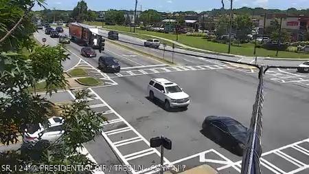 Traffic Cam Snellville: 115221--2