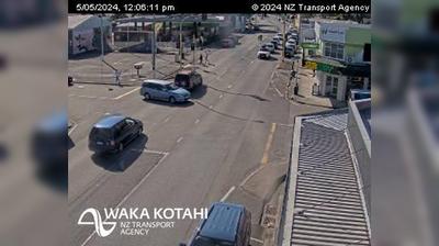 Daylight webcam view from Otaki › North: SH1