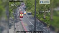 London: Park Lane - Upper Grosvenor St - Day time