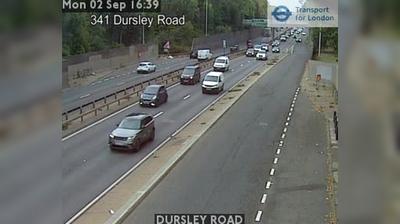 Dursley Road London: Traffic and Landscape