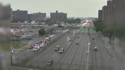 Traffic Cam New York › West: I-278 at Bronx River Parkway