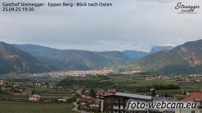 Preview delle webcam di Eppan an der Weinstrasse - Appiano sulla Strada del Vino: Gasthof Steinegger - Eppan Berg - Blick nach Osten