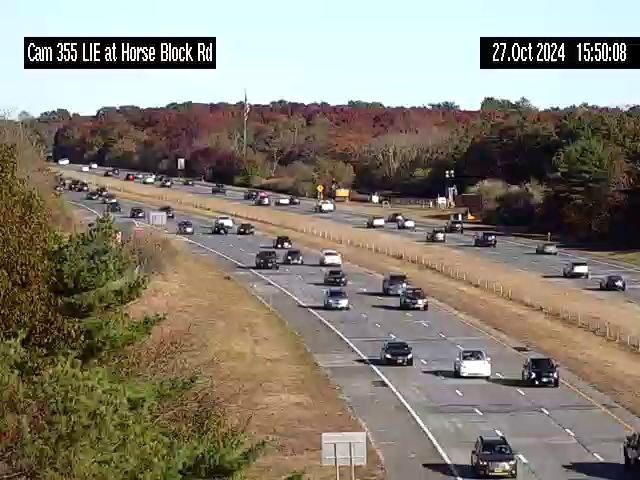 Traffic Cam Medford › West: LIE at Horse Block Rd