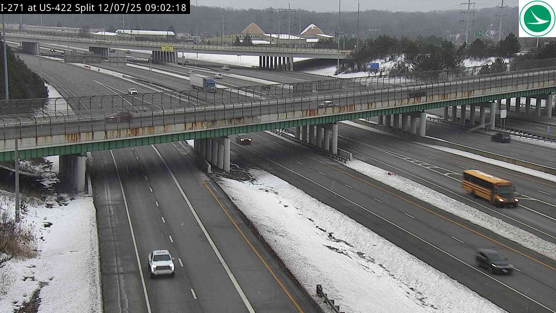 Traffic Cam Warrensville Heights: I-271 at US-422 Split