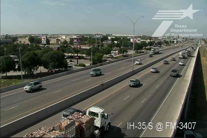 Traffic Cam San Marcos › North: I-35 @ FM-3407