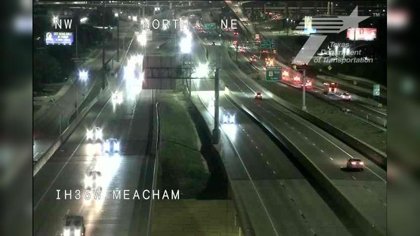 Traffic Cam Fort Worth › North: I-35W @ Meacham